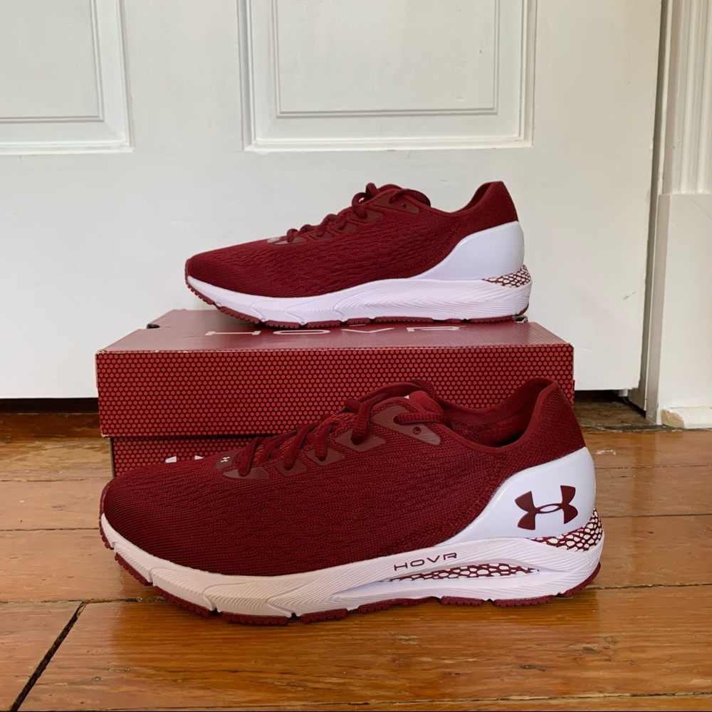 Under Armour Women Sneakers | Team Hovr Sonic 3 | 9.5 NIB